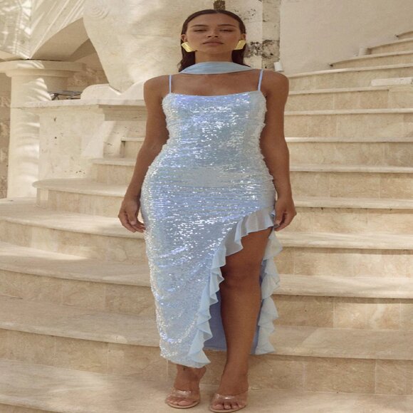 AMIYA MAXI DRESS - LIGHT BLUE - Picture 1 of 4